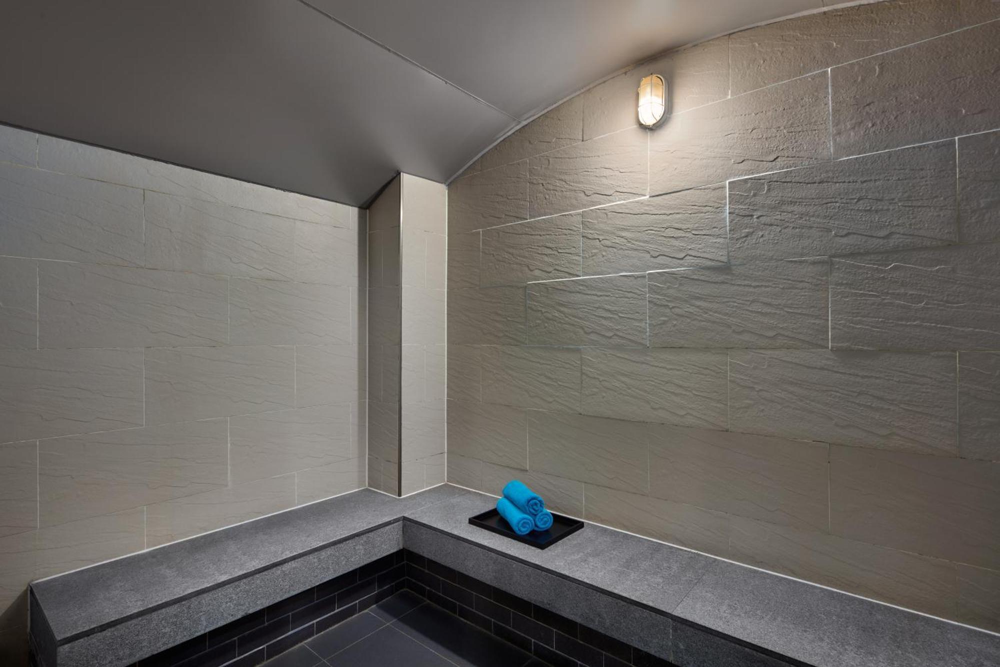 Căn hộ Novotel Living Saigon South *